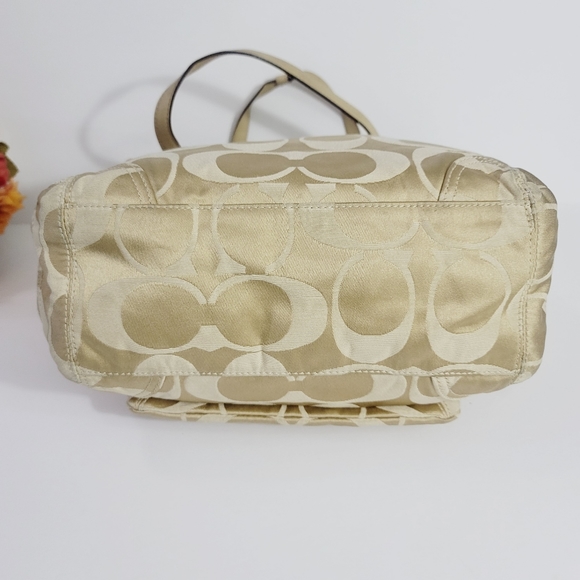 COACH SIGNATURE MONOGRAM KHAKI TOTE - Picture 7 of 12